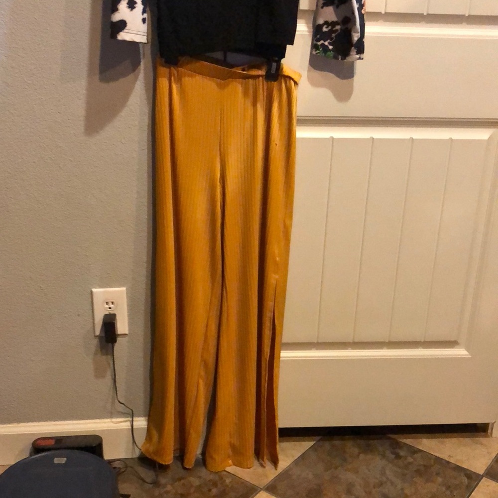 Women’s fun and cozy pant suit